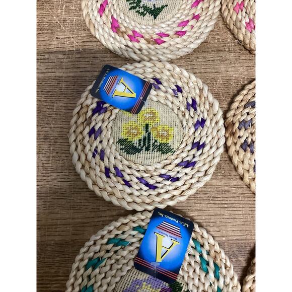 Set Of 8 Floral Woven Hot Plates/Trivets - 7”D - Picture 5 of 14